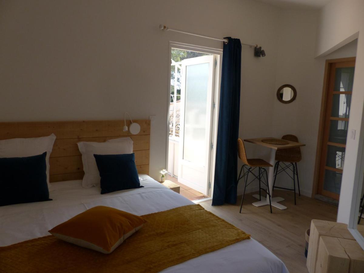 La Pause Nimoise Hotel Nimes Exterior photo
